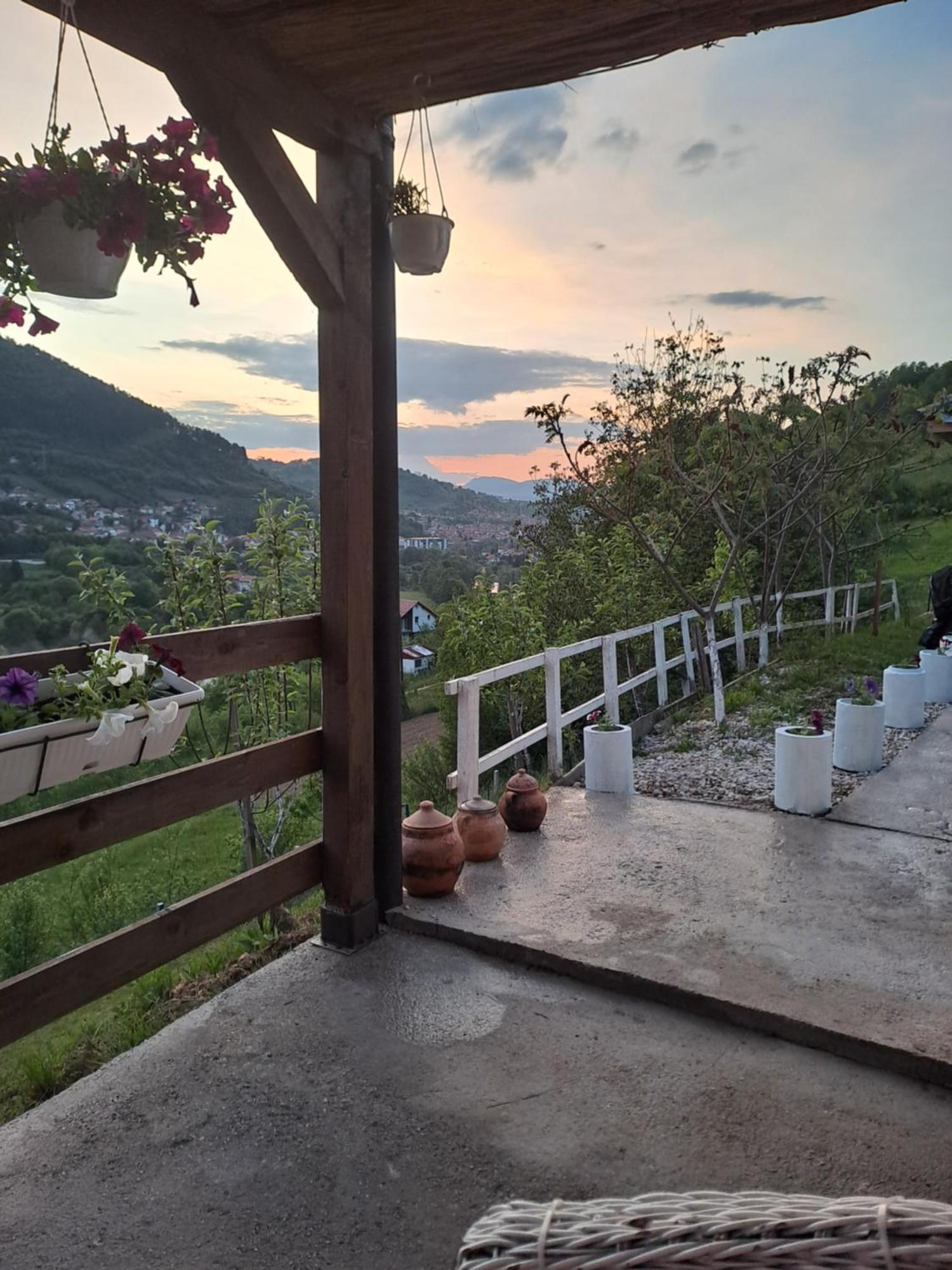 Natural House Високо Номер фото