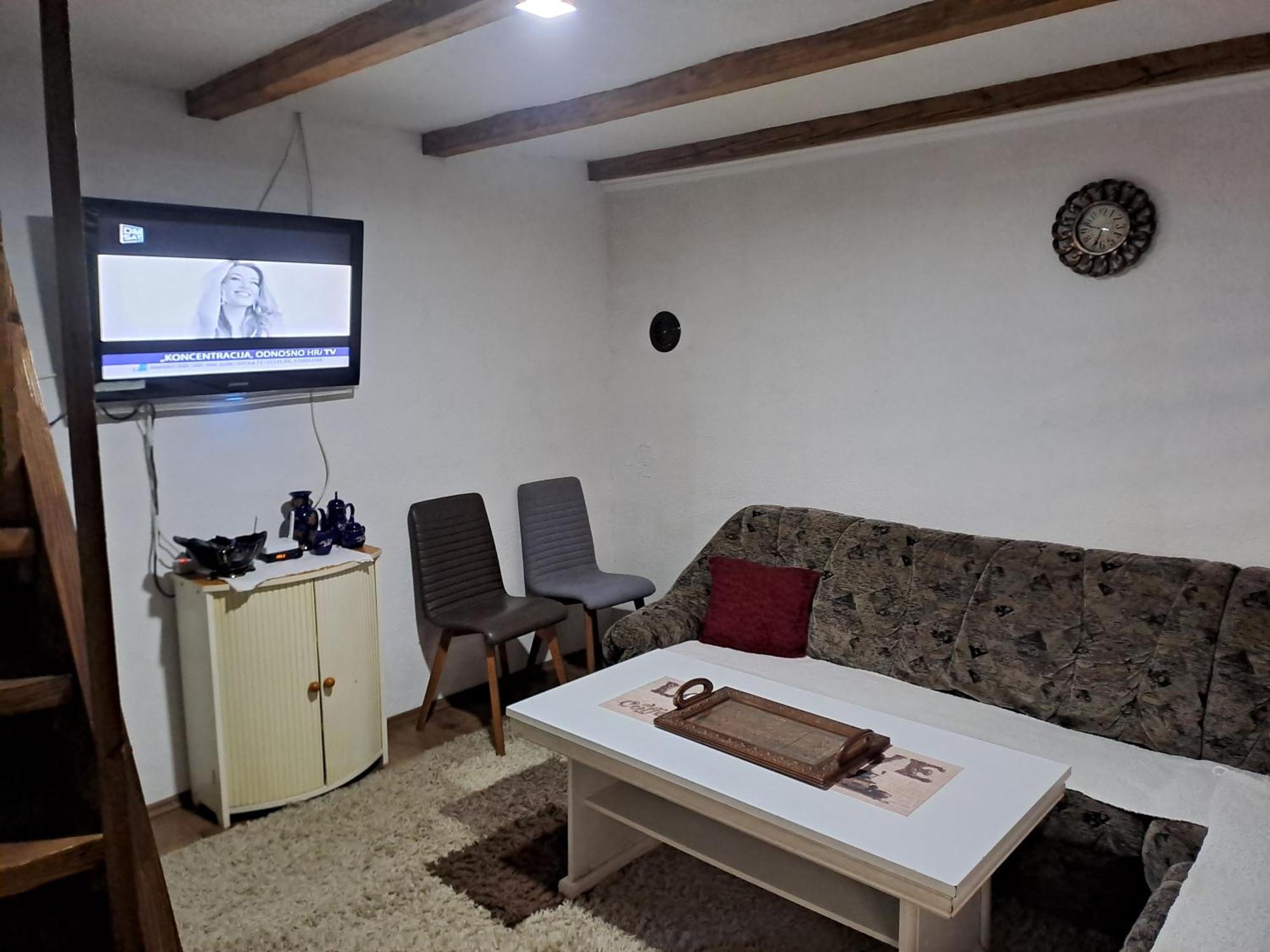 Natural House Високо Номер фото